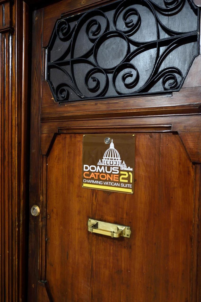 Domus Catone Apartment โรม ภายนอก รูปภาพ