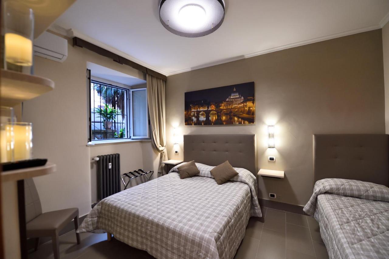 Domus Catone Apartment โรม ภายนอก รูปภาพ